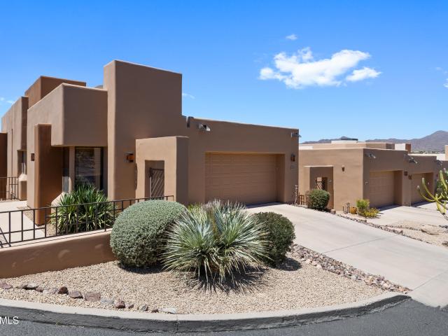 Condo for sale in Fountain Hills, Arizona