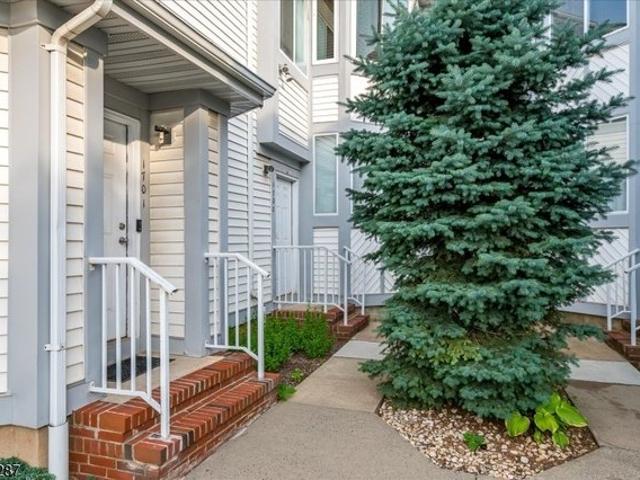 Condo for sale in Piscataway, New Jersey