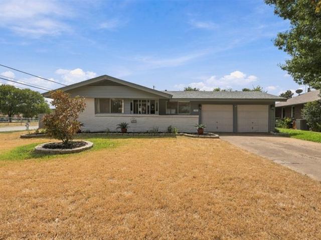 House for sale in Irving, Texas