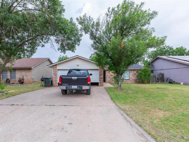 House for sale in Taylor, Texas