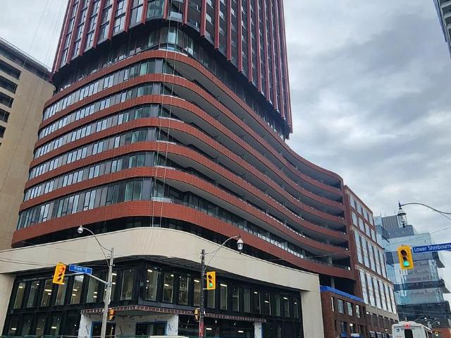 Condo for rent in Toronto Centre, Toronto