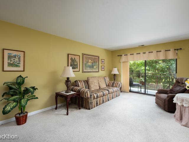 Condo for sale in Des Plaines, Illinois