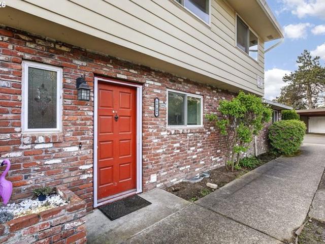Condo for sale in Oregonia