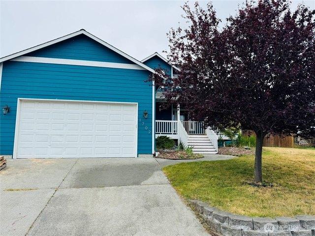 House for sale in Oak Harbor, Washington