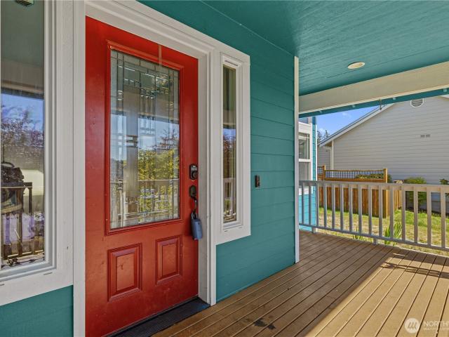 House for sale in Oak Harbor, Washington
