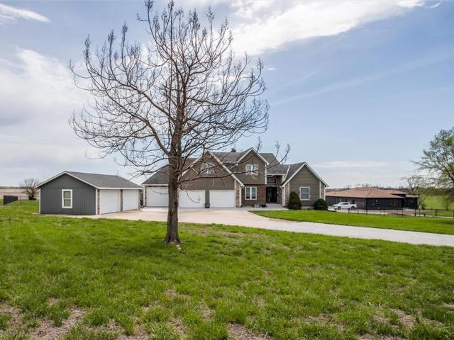 House for sale in Bates, Missouri