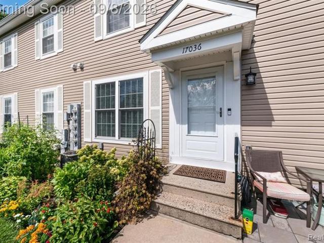 Townhouse for sale in Clinton Township, Michigan