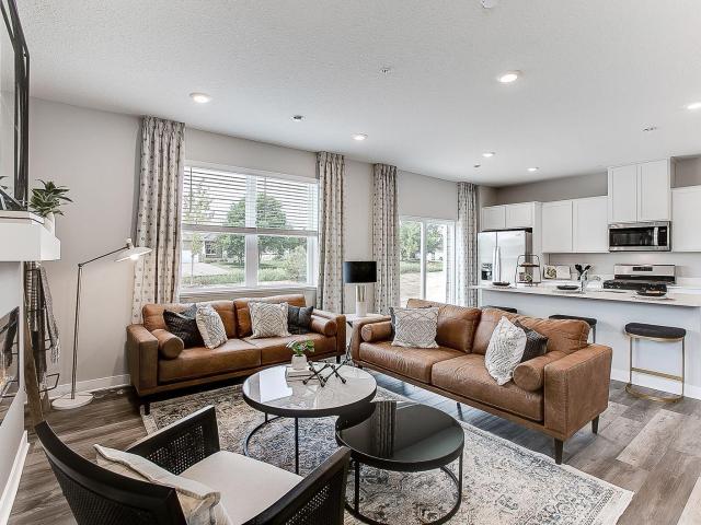 Townhouse for sale in Lakeville