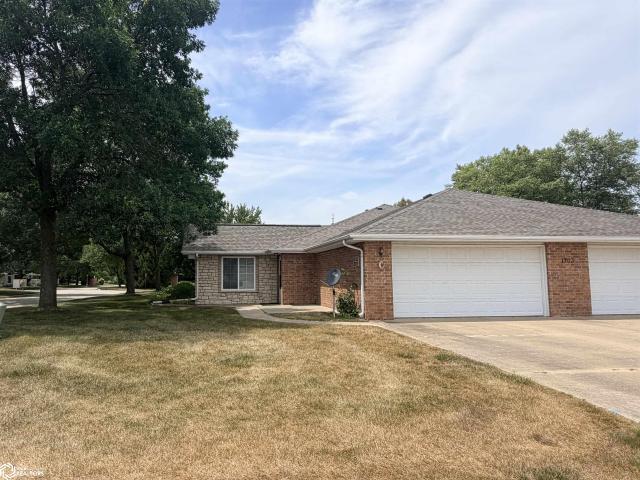 Condo for sale in Fairfield, Iowa