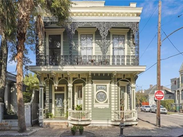 Condo for sale in New Orleans, Orleans Parish