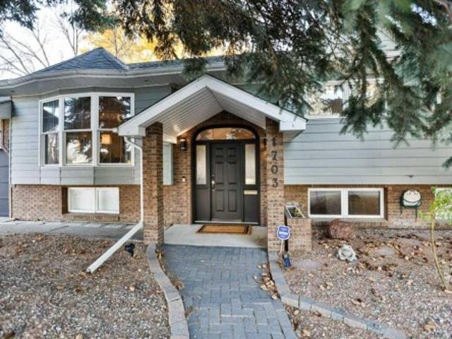 House for sale in Lakeview, Lethbridge