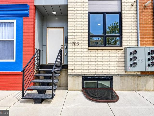 Townhouse for sale in South Philadelphia, Philadelphia