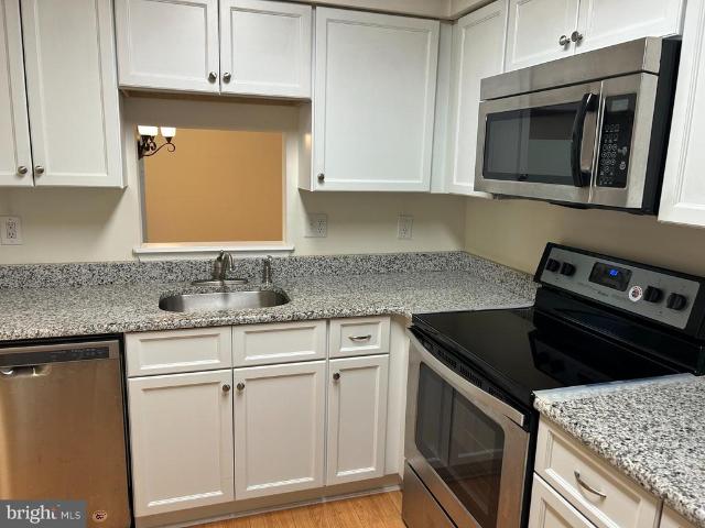 Condo for sale in Holiday Village East, Mount Laurel Township