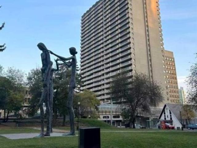 Condo for sale in Downtown Commercial Core, Calgary