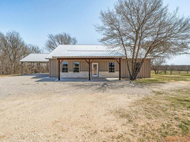 House for sale in Bluff Dale, Texas