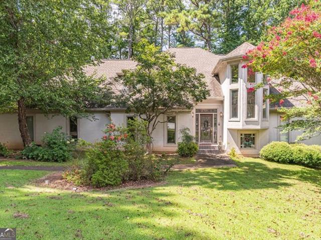 House for sale in Stone Mountain, DeKalb County
