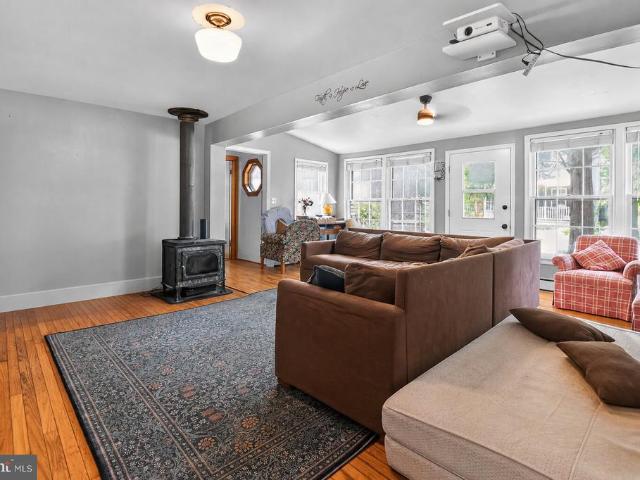 House for sale in Shady Side, Maryland