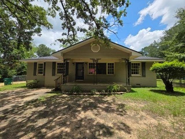 House for sale in Albany, Dougherty County