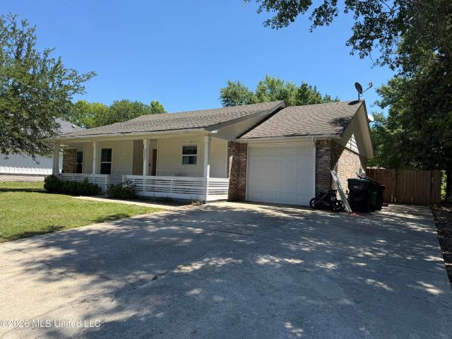 House for sale in Ocean Springs, Mississippi