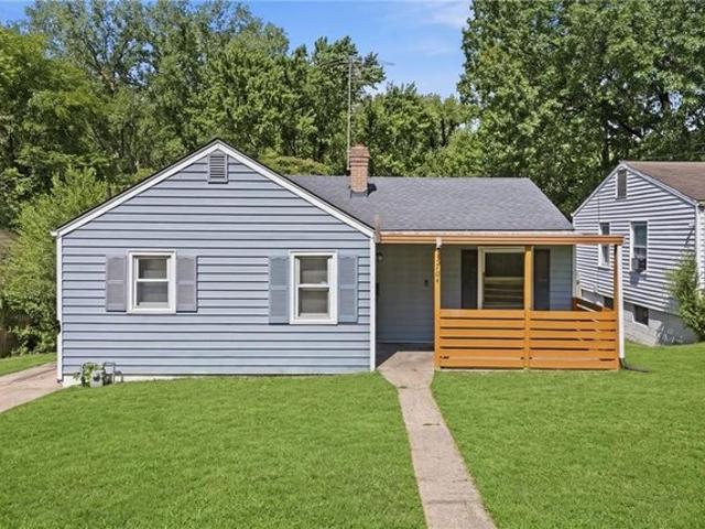 House for sale in Independence, Jackson County