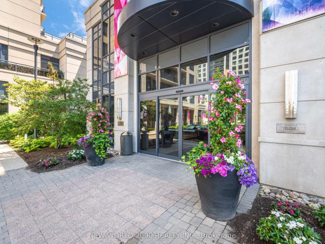 Condo for sale in Woburn, Ontario