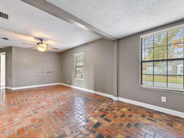 House for sale in Pascagoula, Mississippi
