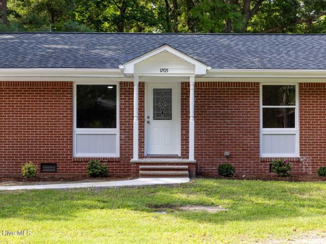 House for sale in Elizabeth City, North Carolina