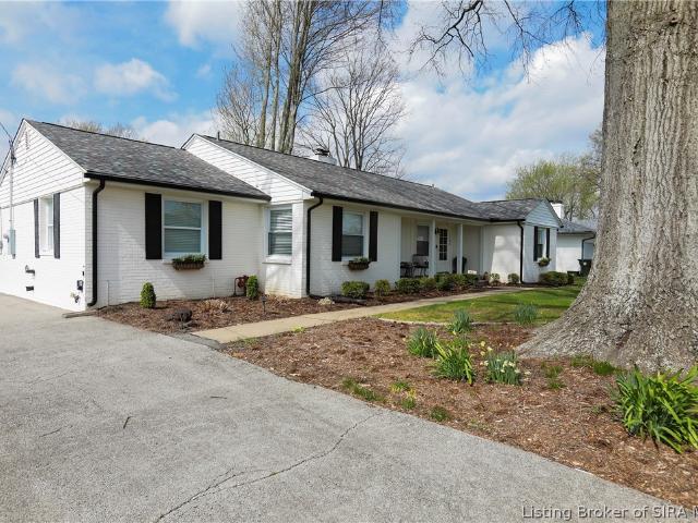 House for sale in New Albany, Indiana