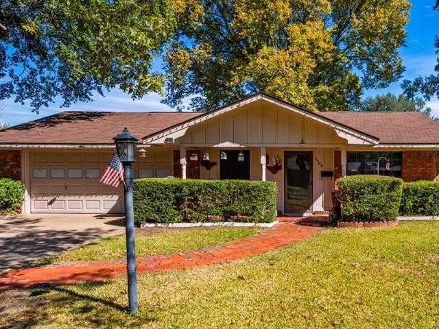 House for sale in Navarro, Texas