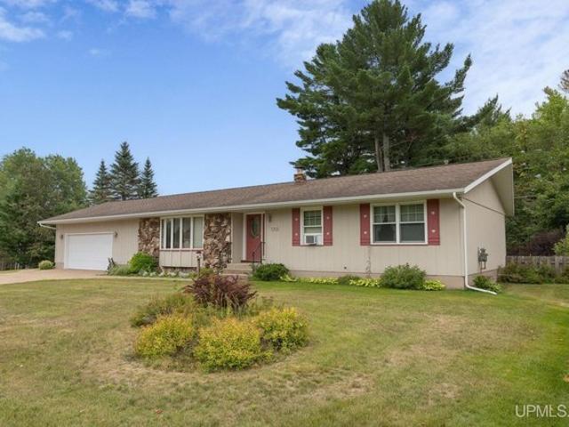 House for sale in Ishpeming, Michigan