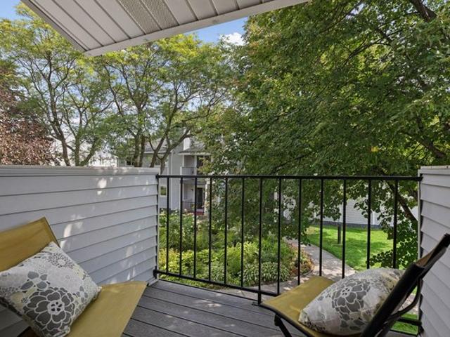 Condo for sale in Lauderdale, Ramsey County