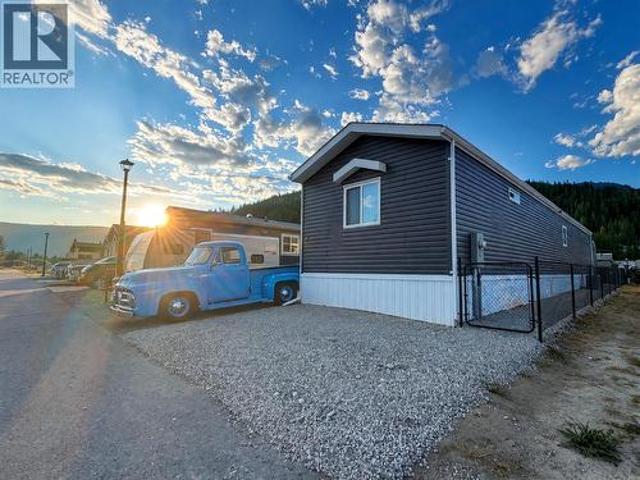 House for sale in Sicamous, British Columbia