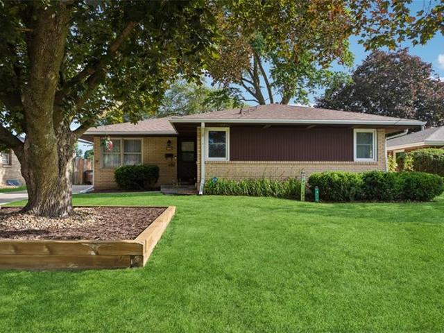 House for sale in West Des Moines, Iowa