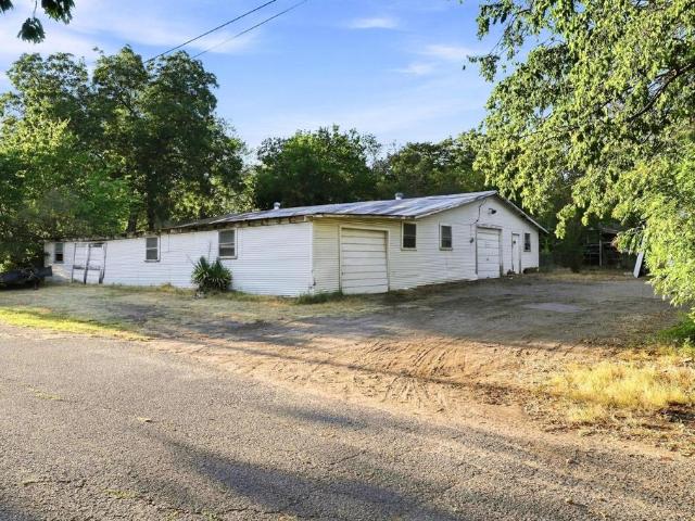 House for sale in Commerce, Hunt County
