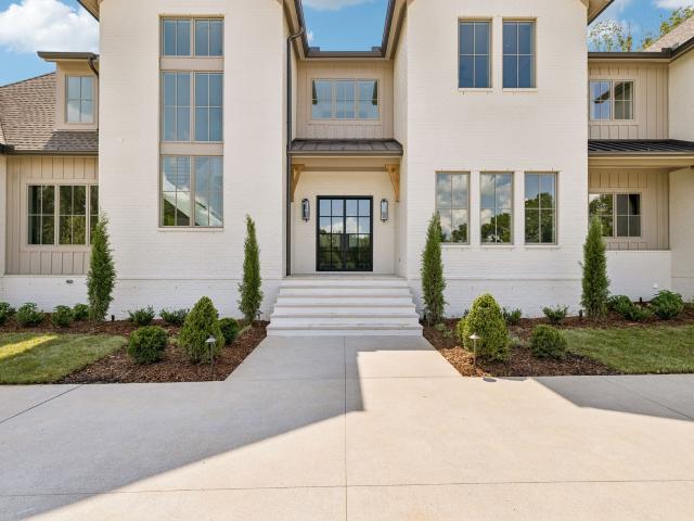 House for sale in Brentwood, Middle Tennessee