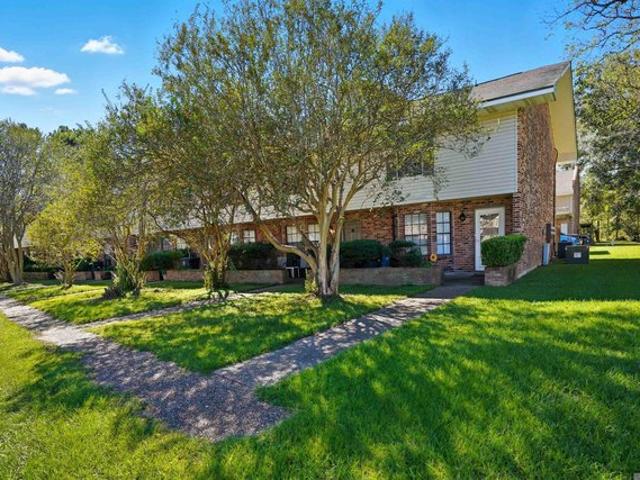 Condo for sale in Greenwell Springs, Louisiana