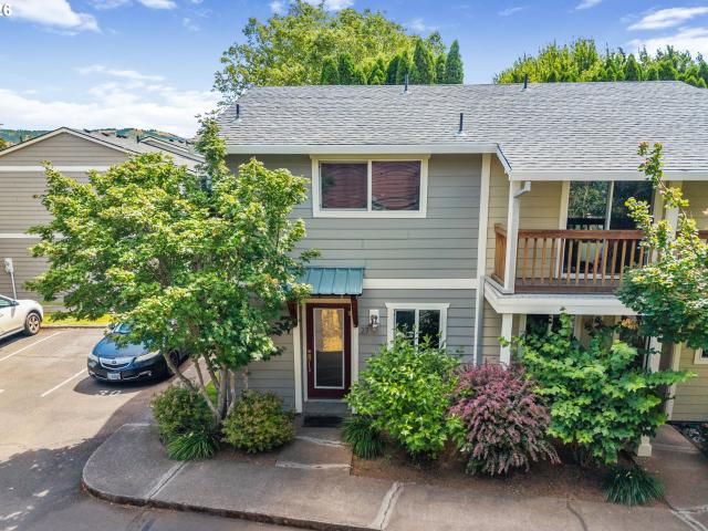 Condo for sale in Oregonia