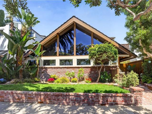 House for sale in Corona Del Mar, California