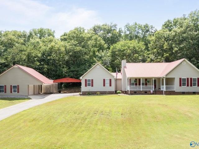 House for sale in New Hope, Alabama