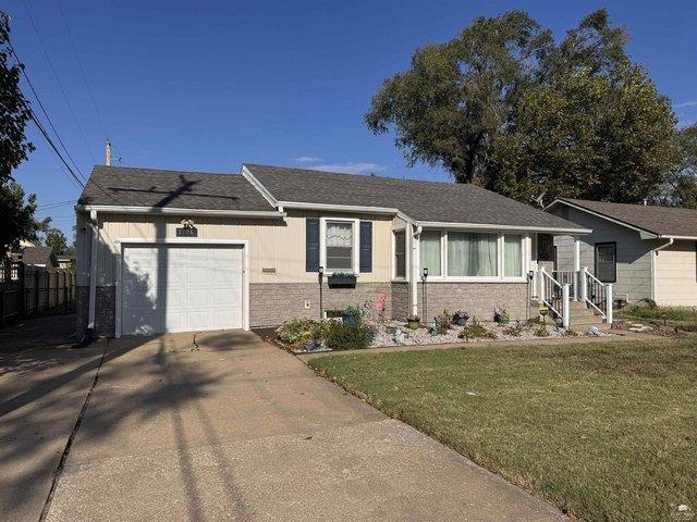House for sale in Salina, Saline County