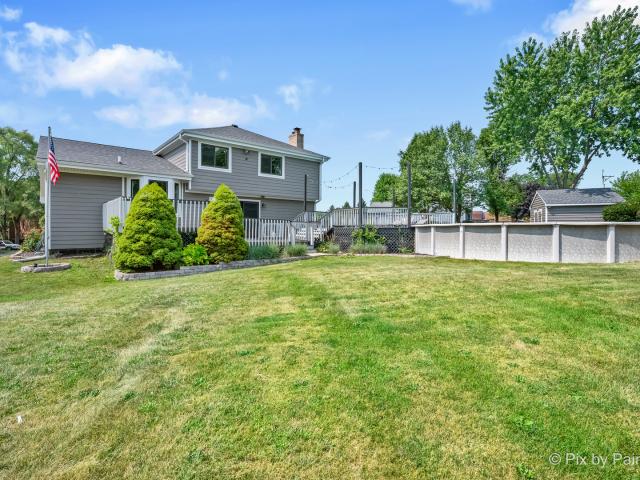 House for sale in Johnsburg, McHenry County