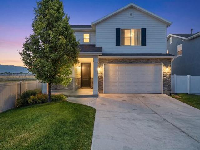 House for sale in Syracuse, Utah