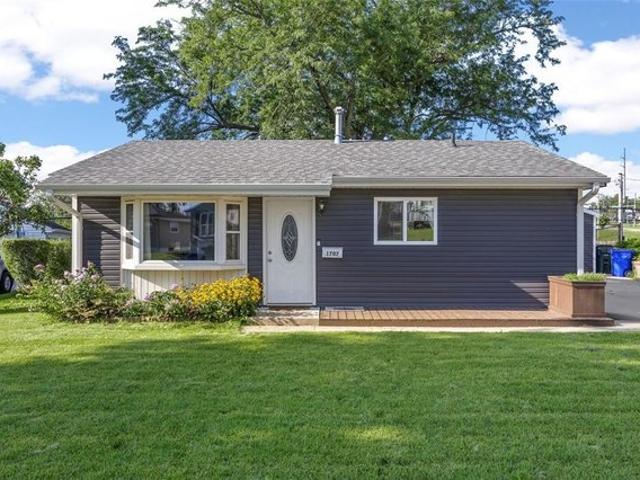House for sale in Linn, Iowa