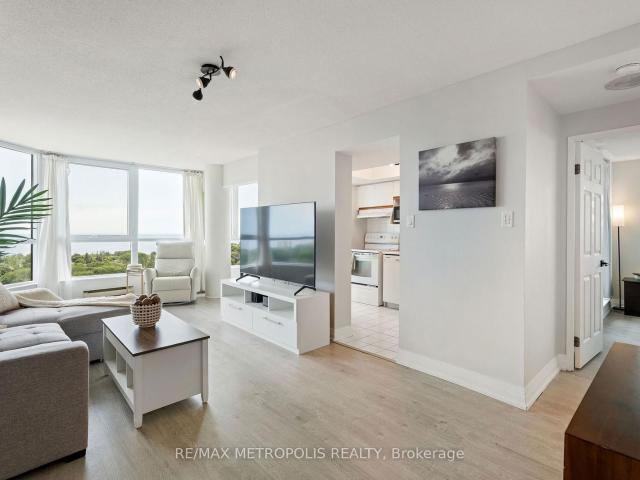 Condo for sale in Toronto, Golden Horseshoe