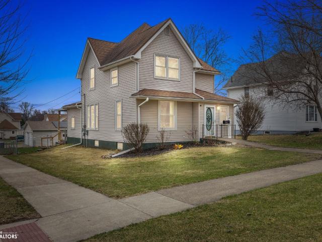 House for sale in Belle Plaine, Iowa
