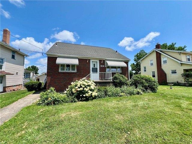 House for sale in New Castle, Pennsylvania