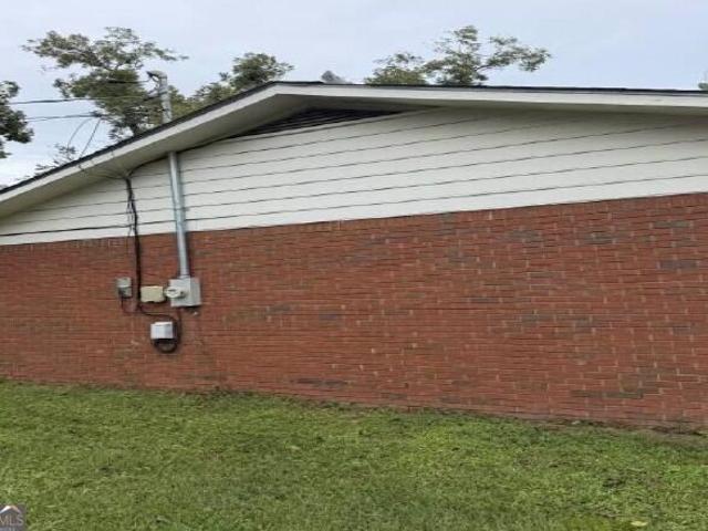 House for sale in Douglas, Coffee County