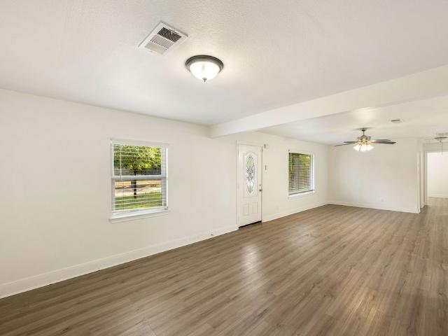 House for sale in Oak Forest, Houston