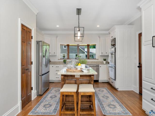 House for sale in Guntersville, Alabama