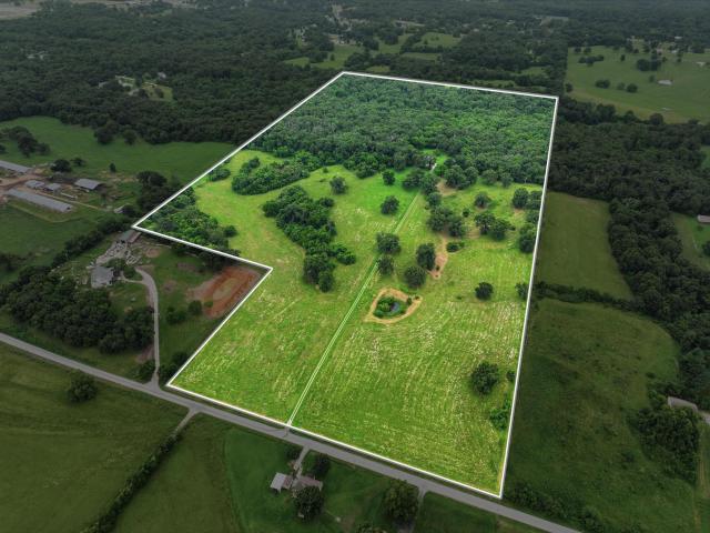 Farm for sale in Neosho, Missouri